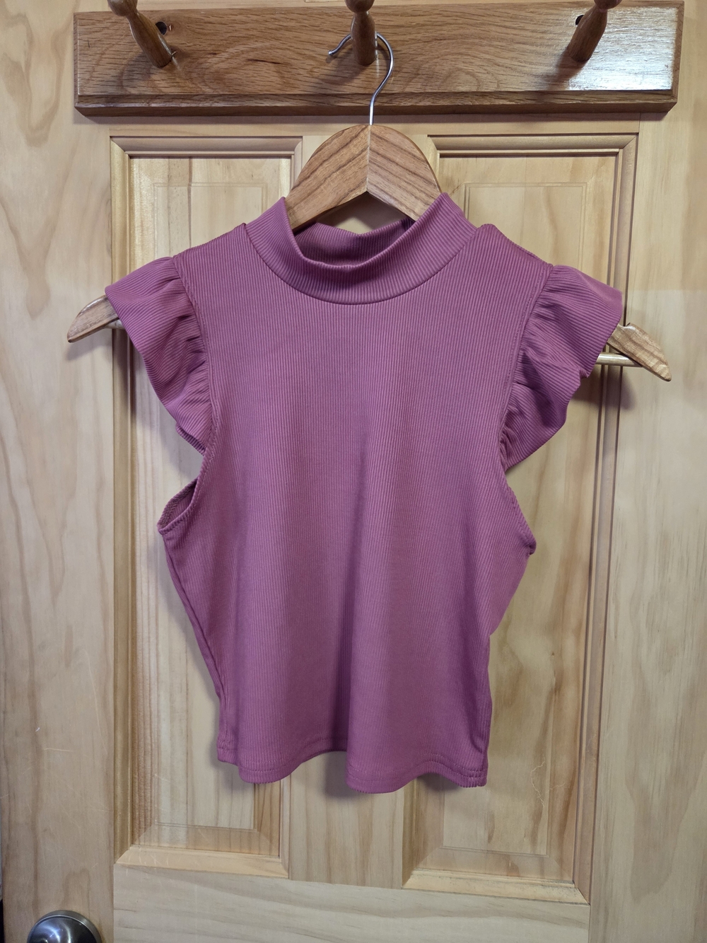 SHEIN Dusty Rose Ribbed Mock Neck Tank with Flutter Sleeves